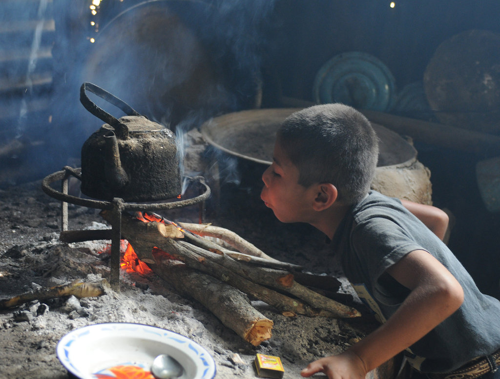 Safe, Energy Efficient Cookstoves in Guatemala