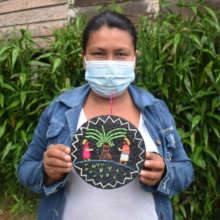 Casilda - Bora native artisan with chambira hotpad