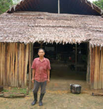Don Manuel in front of Brillo Nuevo maloca