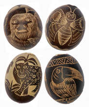 Calabash tree ornaments with Amazon wildlife