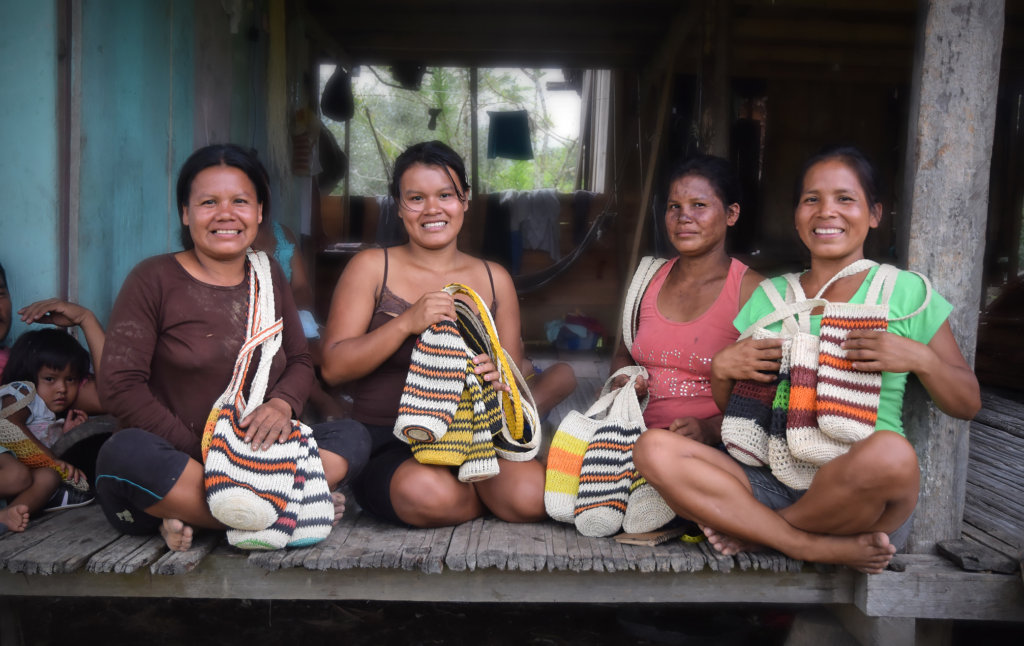 Support native artisans & rainforest in the Amazon