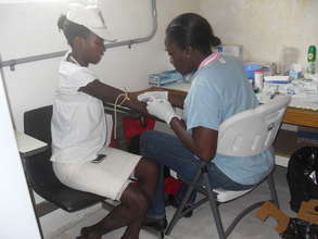 AIDS screening blood test