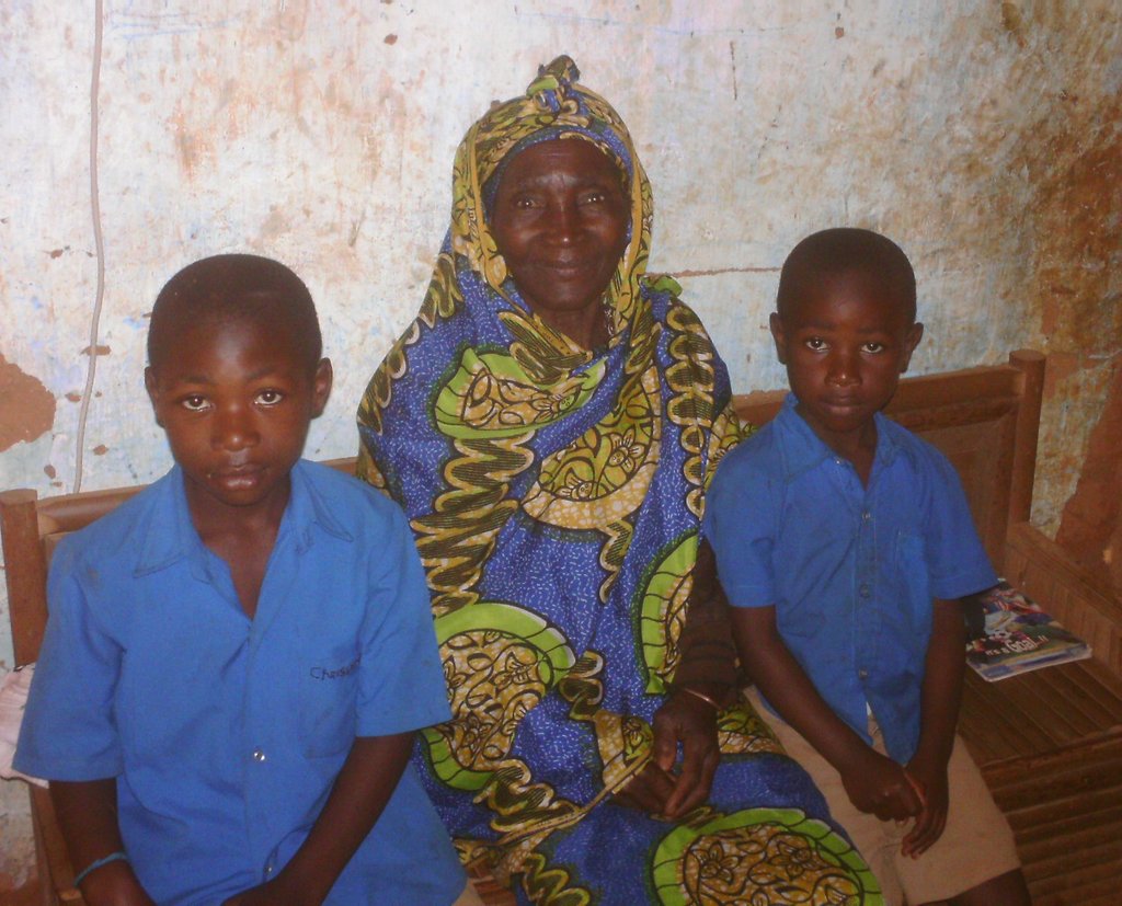 Help 200 women in Cameroon feed & educate children