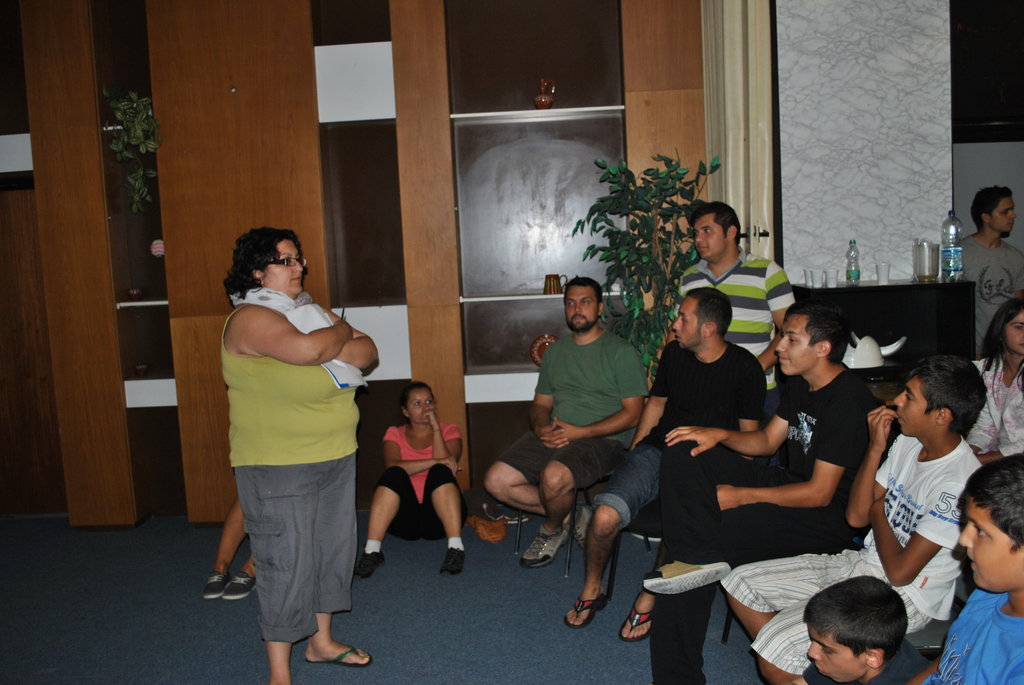 Provide education for talented Roma children