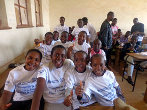 International Medical Corps youth clubs