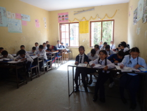 Students paying attention to subject teacher
