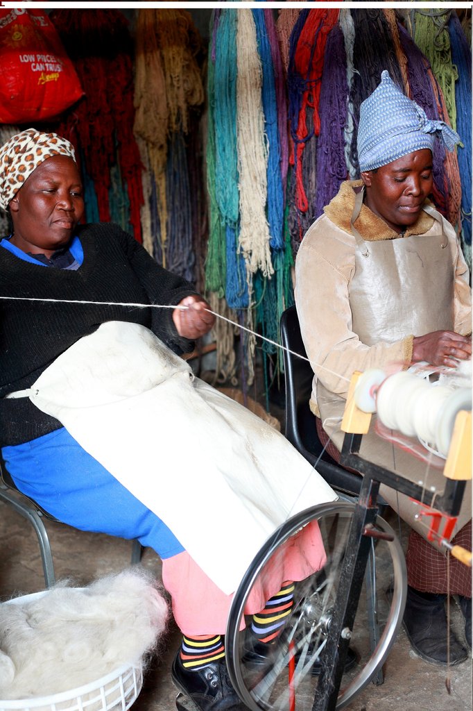 Increased income for 250 Swaziland craft producers