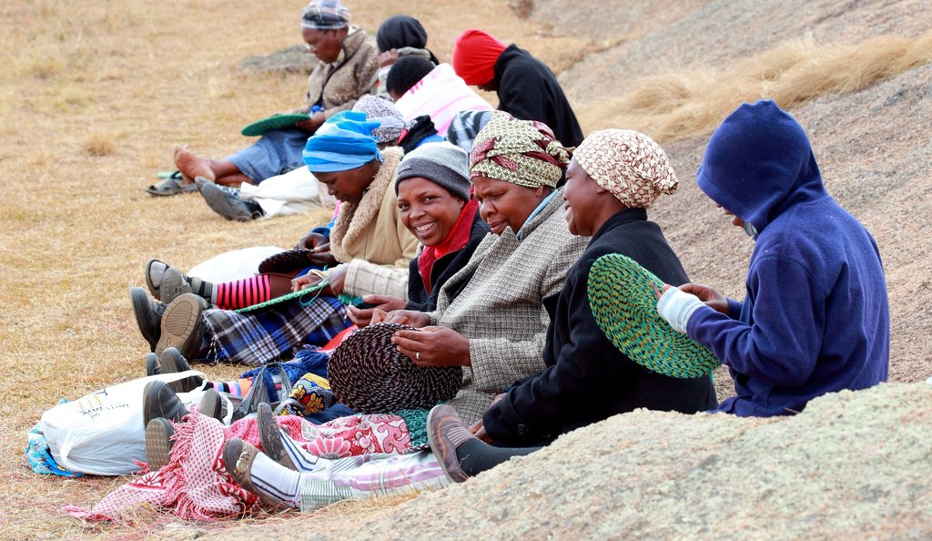 Increased income for 250 Swaziland craft producers