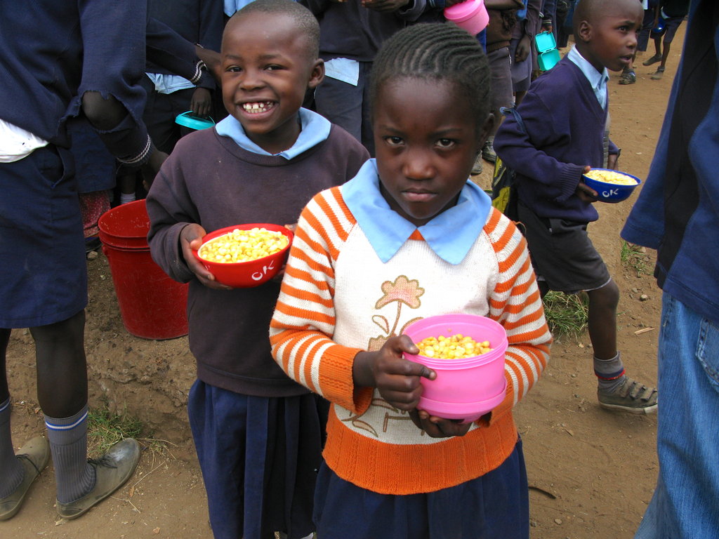 Feed Lunch to 1000 Students in the Slums of Kenya