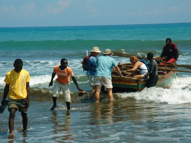 Assist 250 Remote Medical Care Clinics in Panama