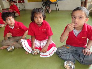 Meet-Hemali & Abhi taking diet supplement