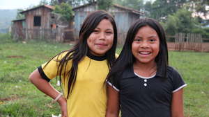 Kangang Girls in the Marrecas Community