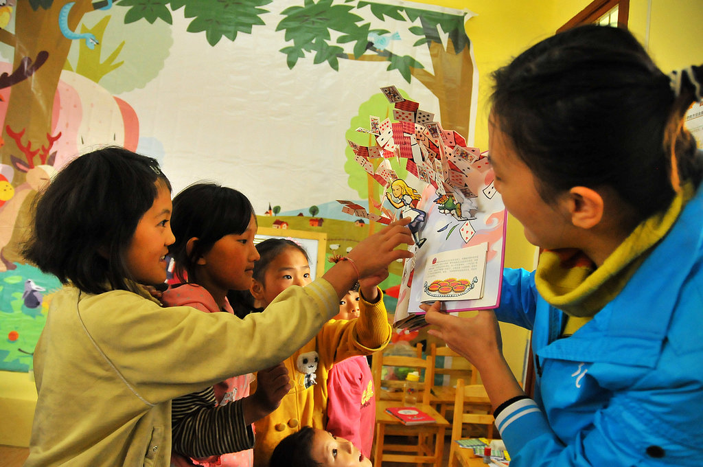 Build Libraries for Rural Children in China