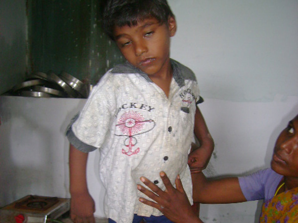 HELP FOR HANDICAPPED AND POOR CHILDREN IN INDIA