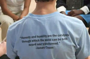 T-shirt with Clowes quote