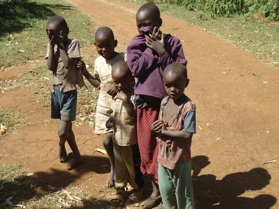 Build a library for 1000poor children in Kenya
