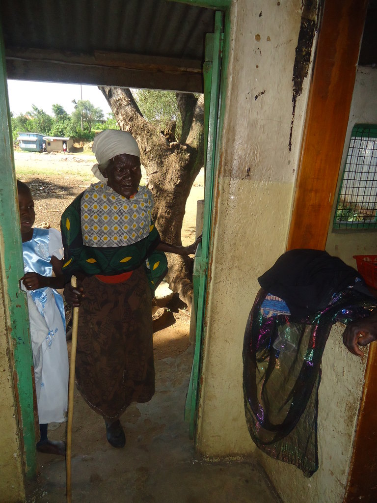 Poultry for 100 vulnerable women/girls in kenya.