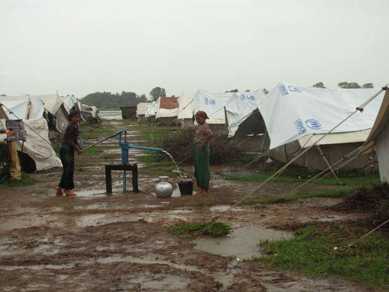 Help Internally Displaced People in Myanmar