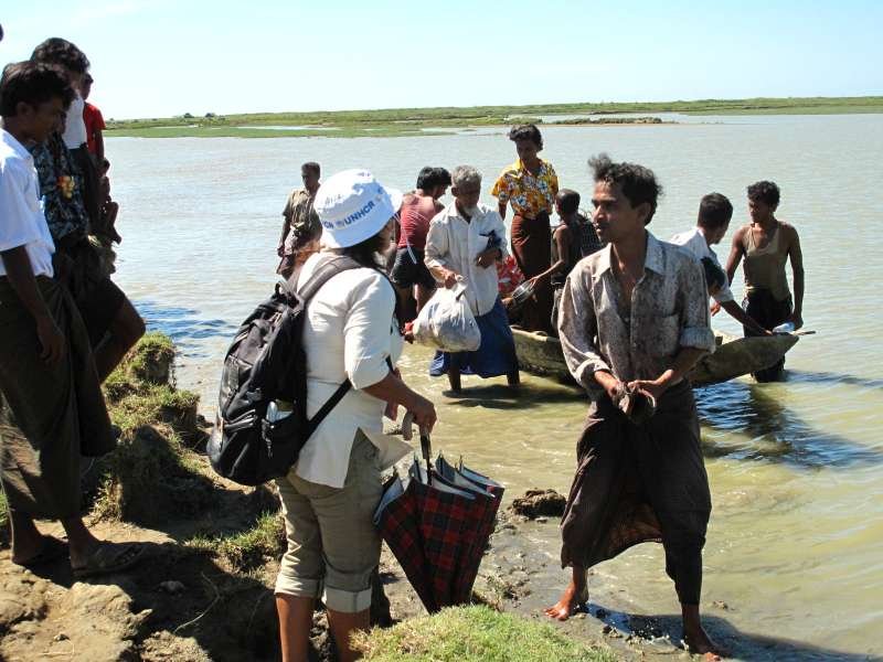 Help Internally Displaced People in Myanmar