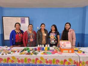 Lucky, Roselia, Lili, Gloria y Evelyn