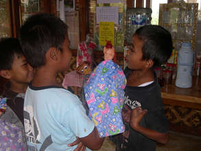 workshop with kids  in Cipanas (Indonesia)