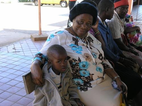 Bring HIV/AIDS Information to Kenyan Pediatricians
