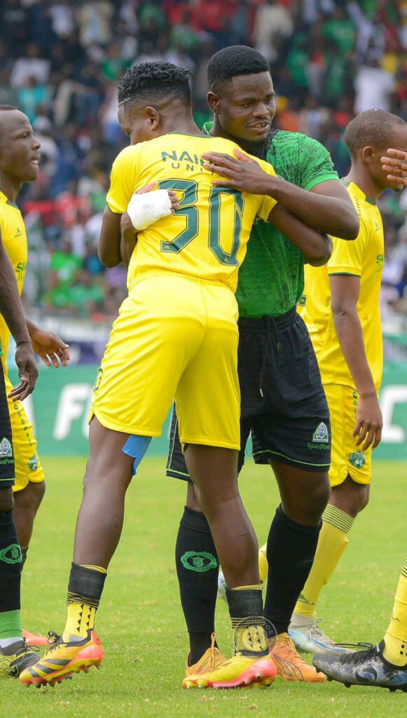 Benson O (in green)