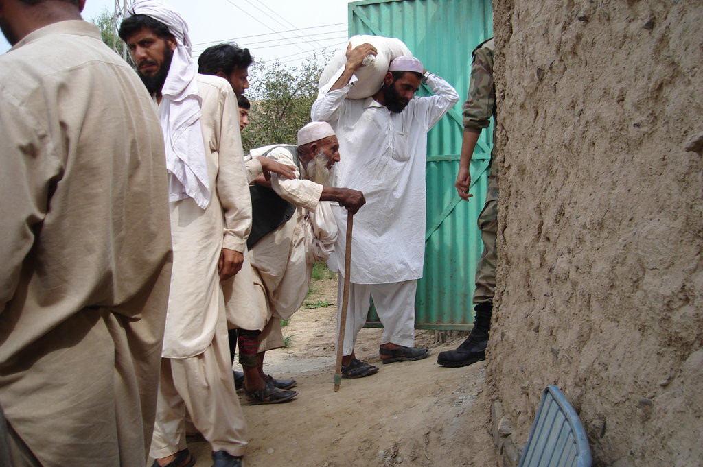 Help Desperate Families from Pakistan Disasters