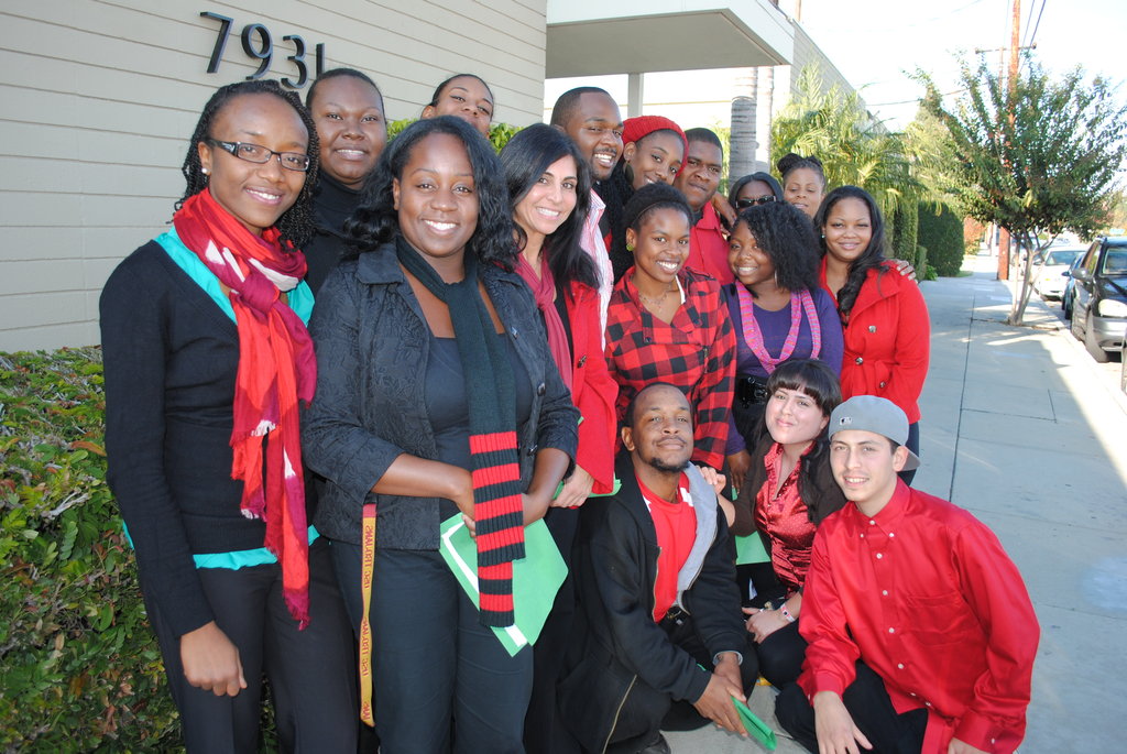 Help 400 Local Foster Youth Have a Happy Holiday
