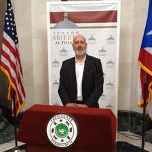 Fundraising at the PR Legislature.