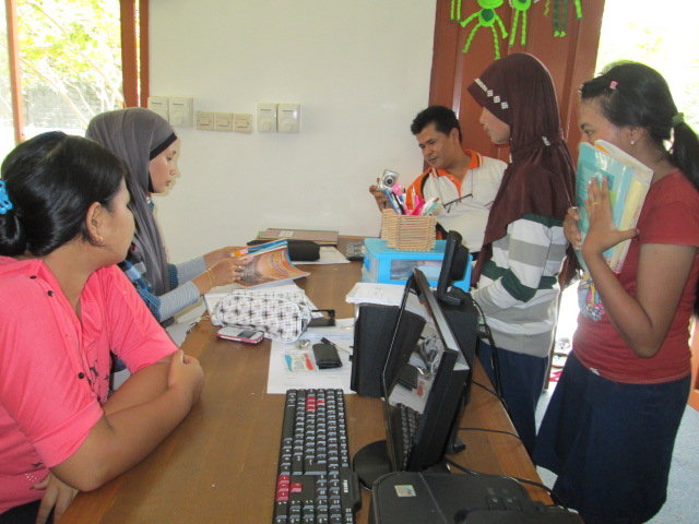 Help Promote Good Reading Habits in Kalimantan