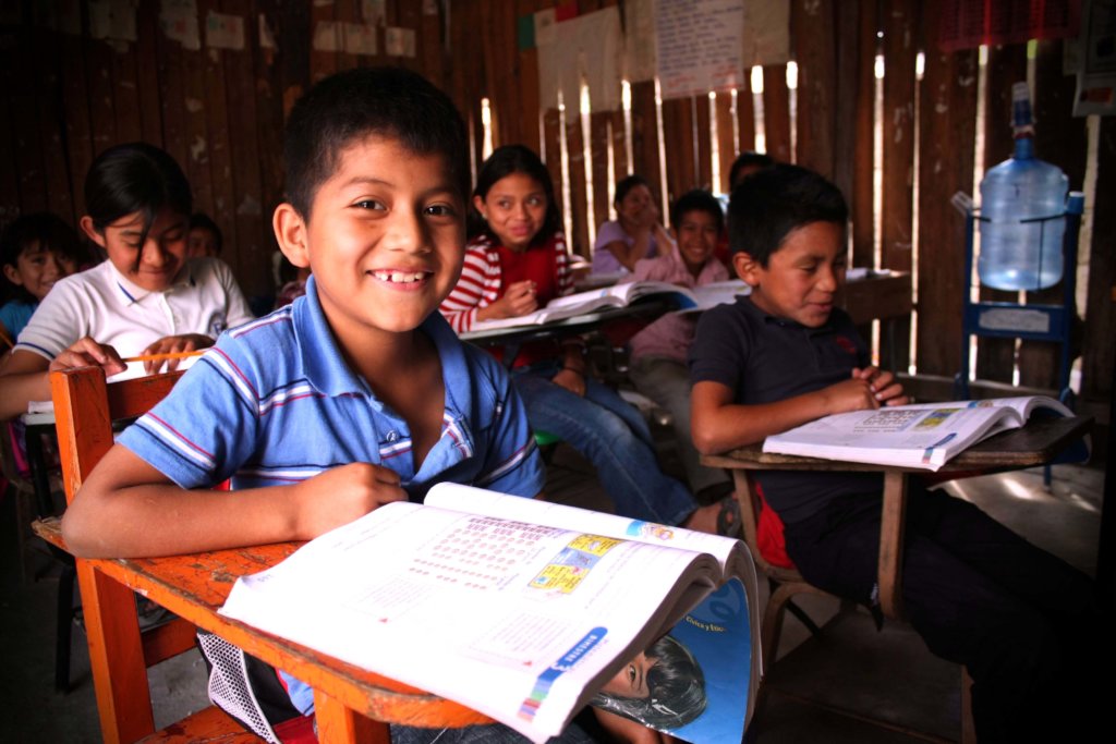 Help marginalized Mexican children and teenagers