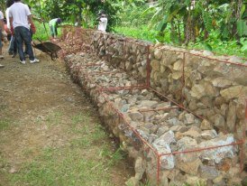 Build Flood Defences in a Filipino Community
