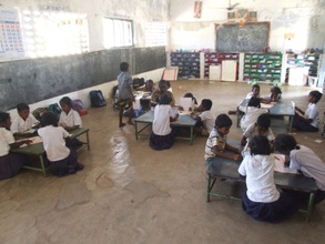 Project class room with Para teacher