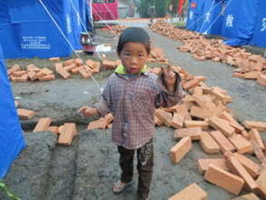 Save the Children - 6 year-old Li Z.