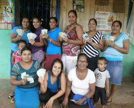 Women's micro-credit group from Cruz Verde