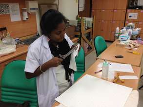 Buvi practicing splint making techniques