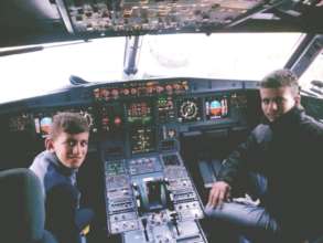 Ahmed and Aysar get to see the cockpit!