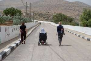 Tamsin & Donna walk w Mayor Haj Sami in Al Aqaba