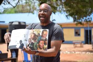 Kwame visits students at Mbuini PS