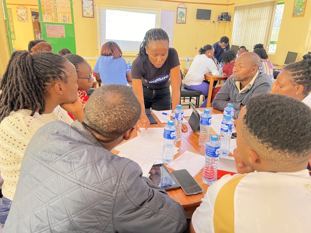 Teachers Brainstorm on Literacy