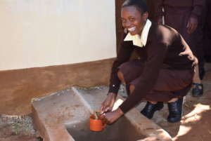 A new water tank installed at Miondoni SS