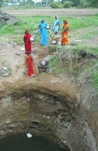 Women at the old water source