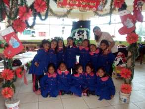 Feliz Navidad from 5 y/o Kindergarten girls
