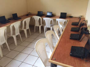What a beautiful new computer lab!!