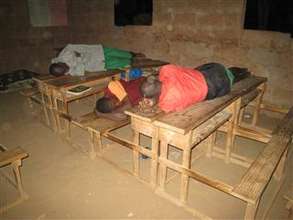 Egu students sleeping on their desks