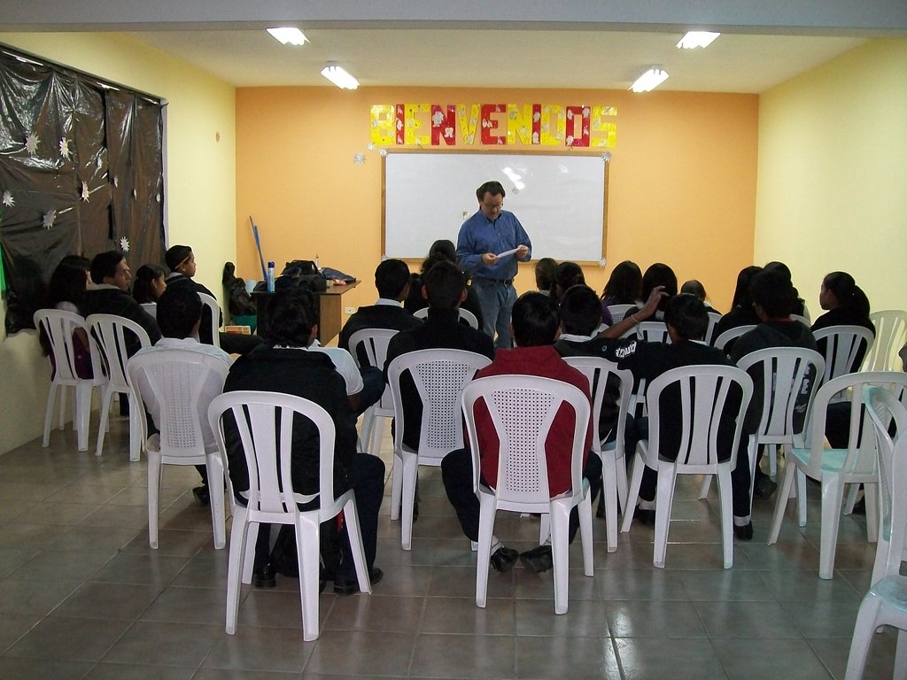 Provide a Critical-Thinking program for 40 teens