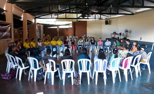 Provide a Critical-Thinking program for 40 teens