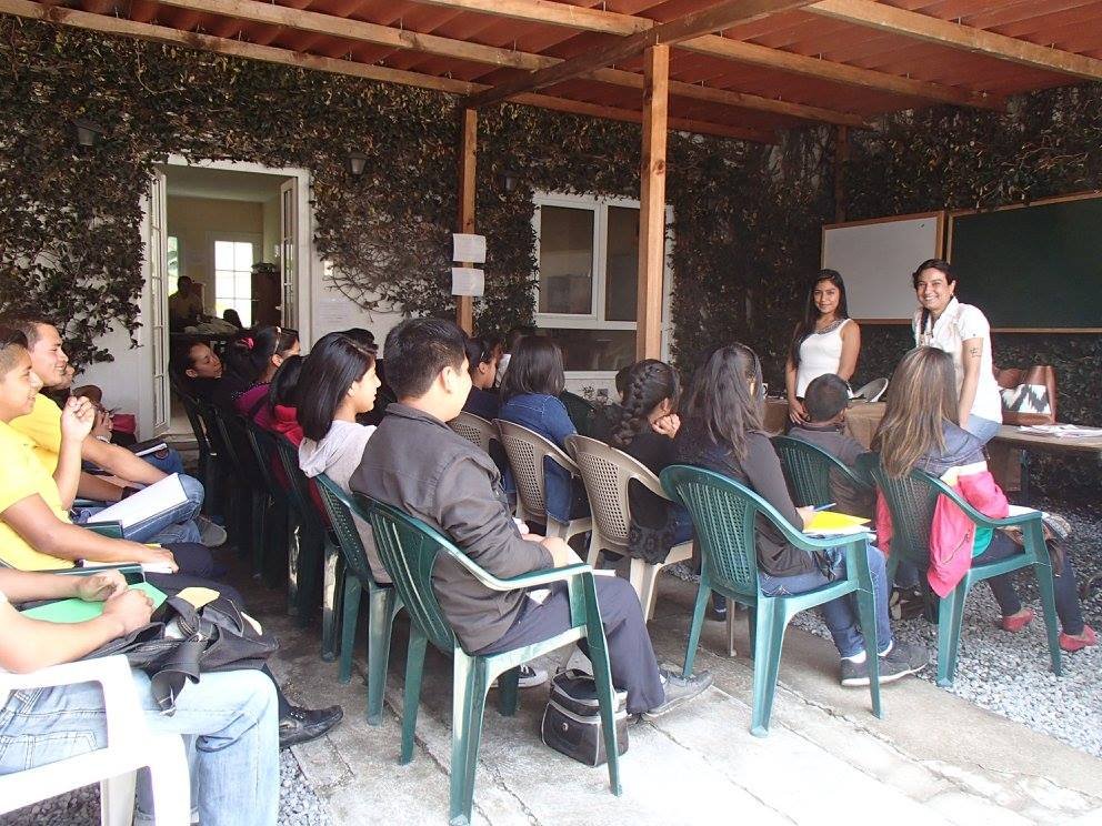 Provide a Critical-Thinking program for 40 teens