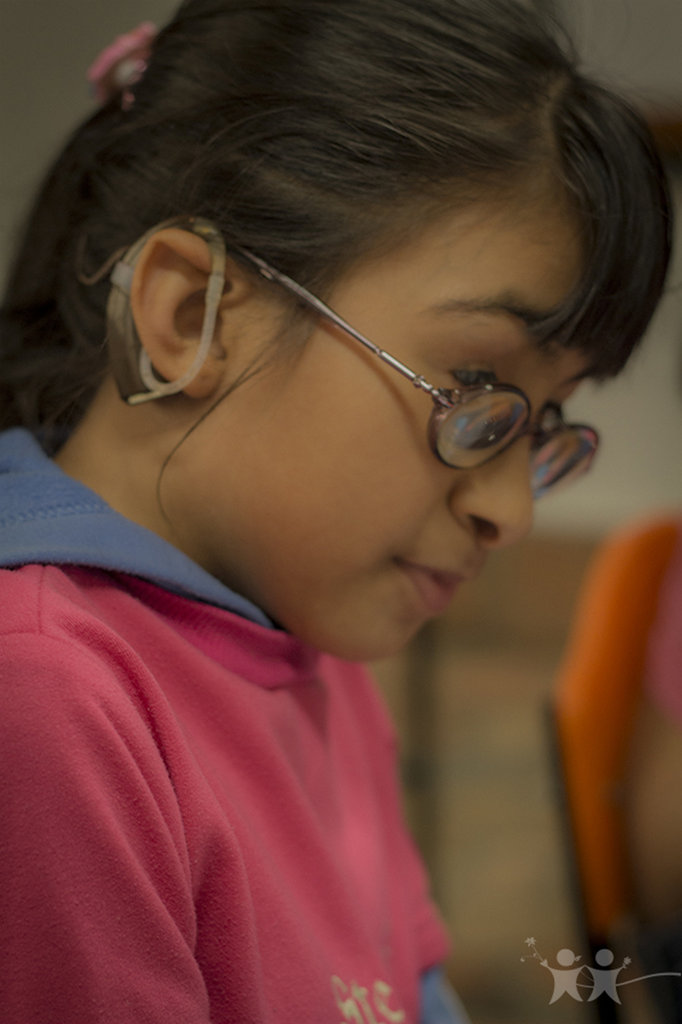 Support 12 kids with hearing loss in Medellin